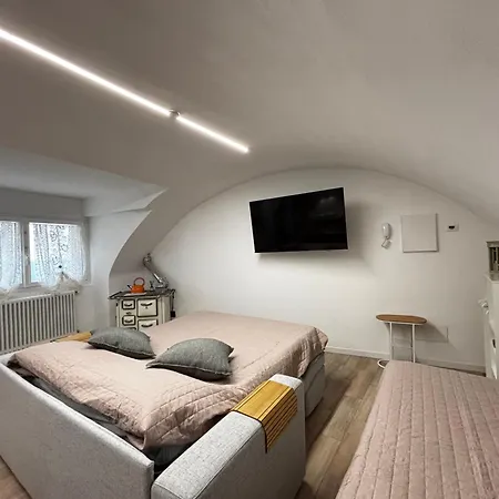 Casa Manzoni - Larihome A84 Apartment
