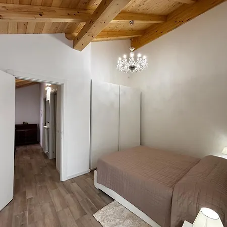 Casa Manzoni - Larihome A84 Apartment