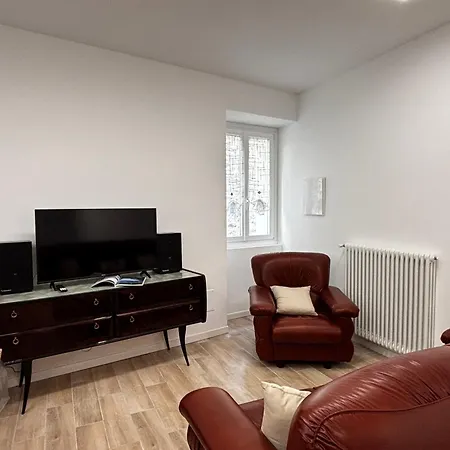 Casa Manzoni - Larihome A84 Apartment