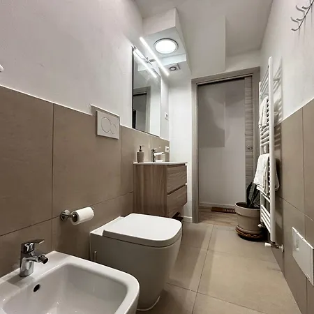 Casa Manzoni - Larihome A84 *